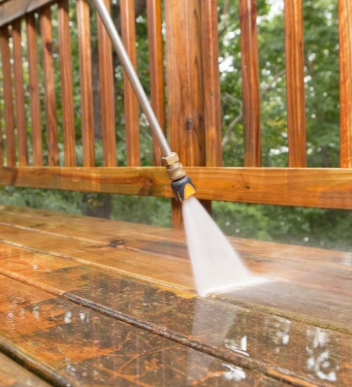 Decks Pressure washing